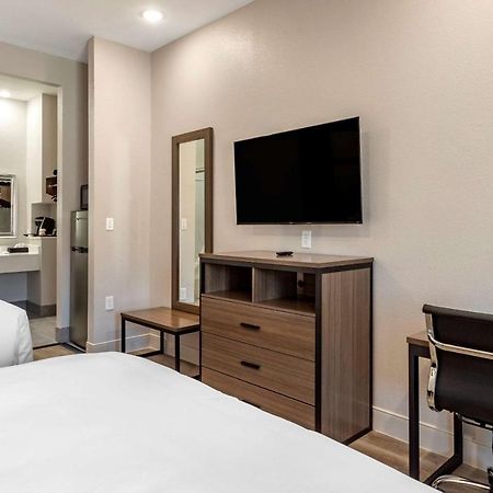 Clarion Pointe Port Arthur-Beaumont South Екстериор снимка