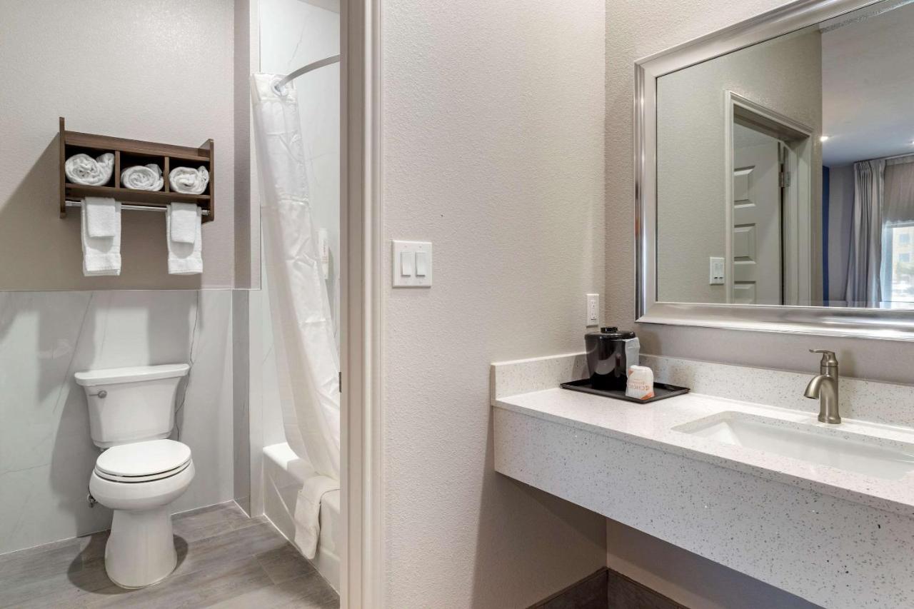 Clarion Pointe Port Arthur-Beaumont South Екстериор снимка
