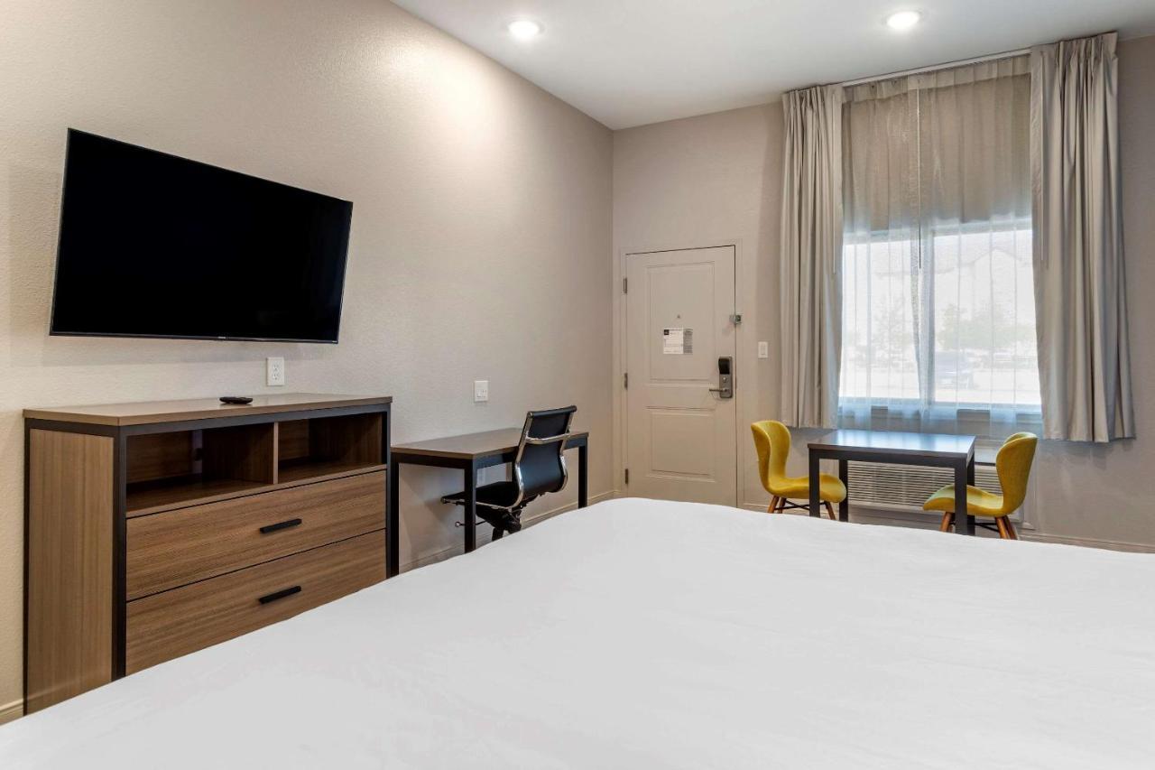 Clarion Pointe Port Arthur-Beaumont South Екстериор снимка